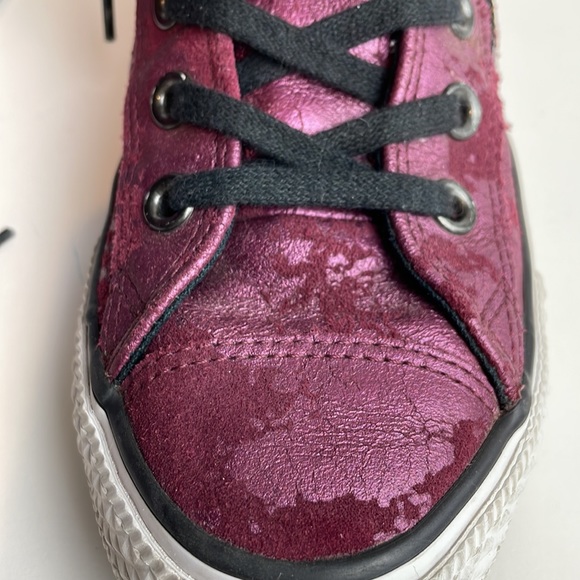 CONVERSE•ALL STAR•LEATHER•BURGUNDY HI TOPS - Picture 6 of 10